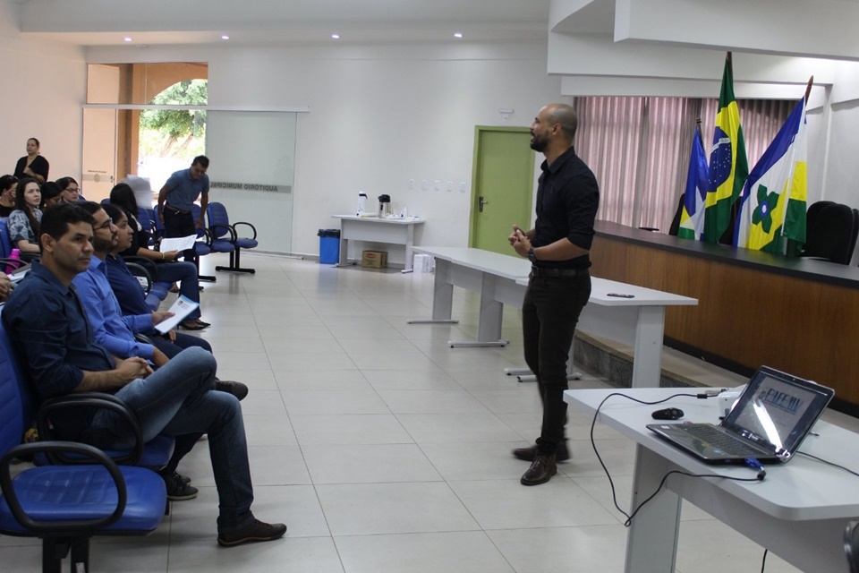 Escolas municipais já contam com diário eletrônico para o início do ano letivo