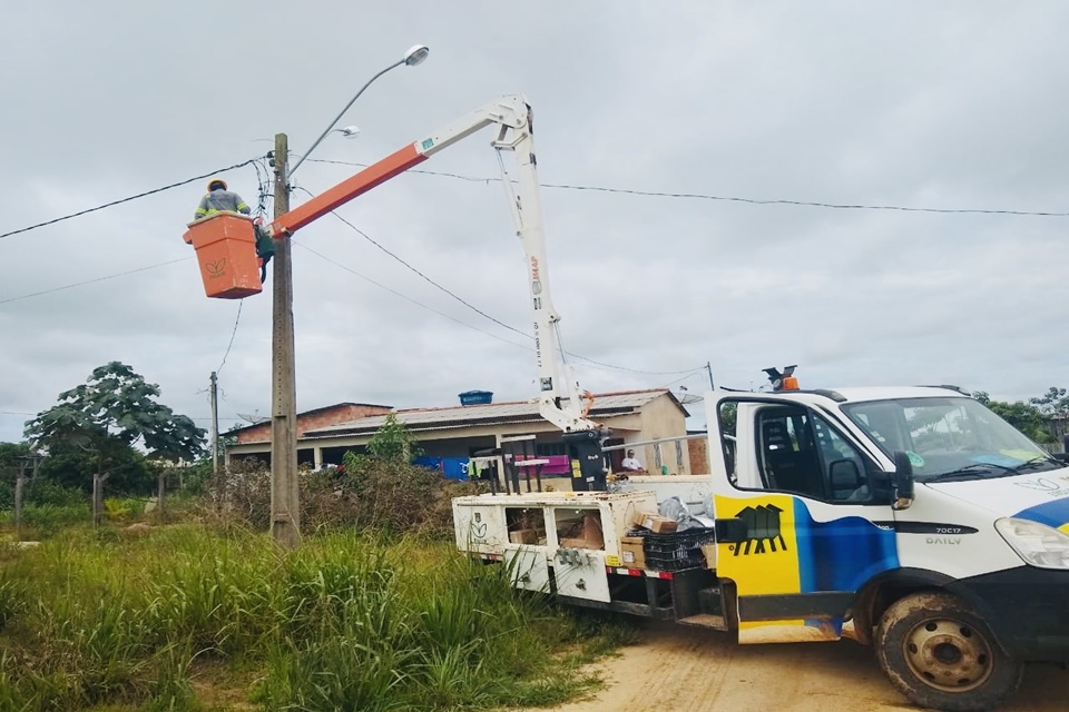 Equipes da Emdur atendem demandas no distrito de Jaci-Paraná