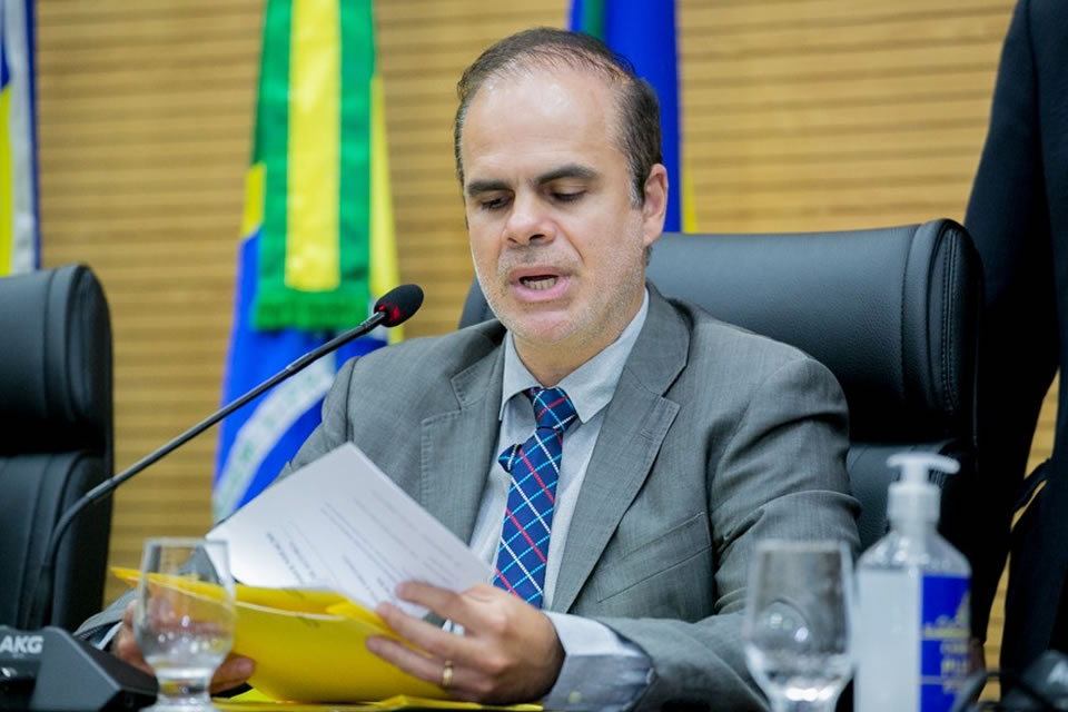 Alan Queiroz propõe Serviço Voluntário de Capelania Escolar nas unidades da rede pública estadual