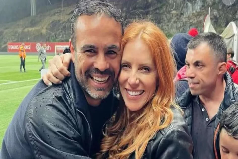 Mãe da suposta namorada do técnico Artur Jorge desabafa: