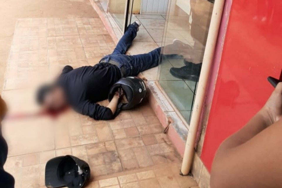 Assaltante é morto a tiros ao invadir relojoaria na zona Leste de Porto Velho 