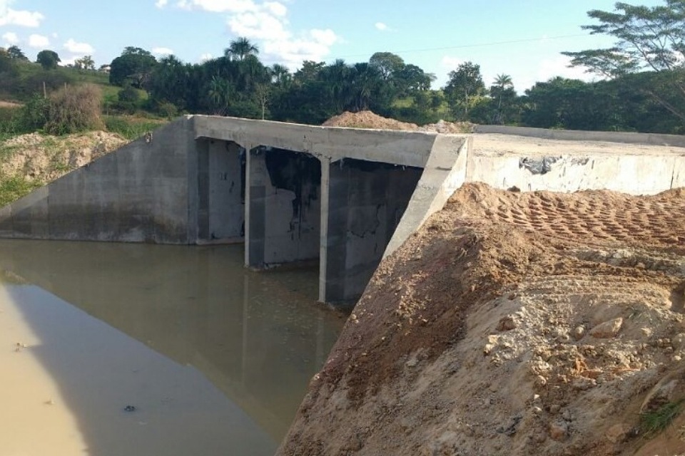 Troca de ponte de madeira por galeria é solicitada pelo deputado Alan Queiroz, próximo ao distrito de Rio Pardo