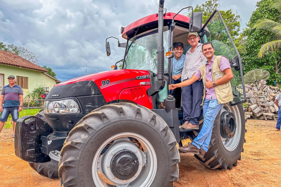 Cássio Gois fortalece agricultura familiar com investimento de R$ 300 mil