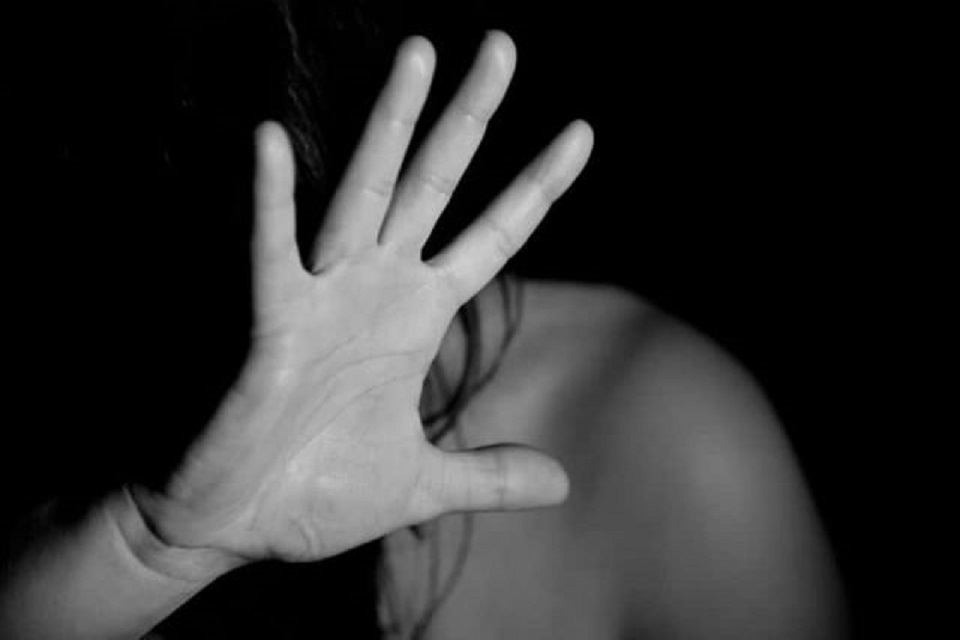 Mulher é presa após matar idoso de 72 anos que tentou estuprá-la