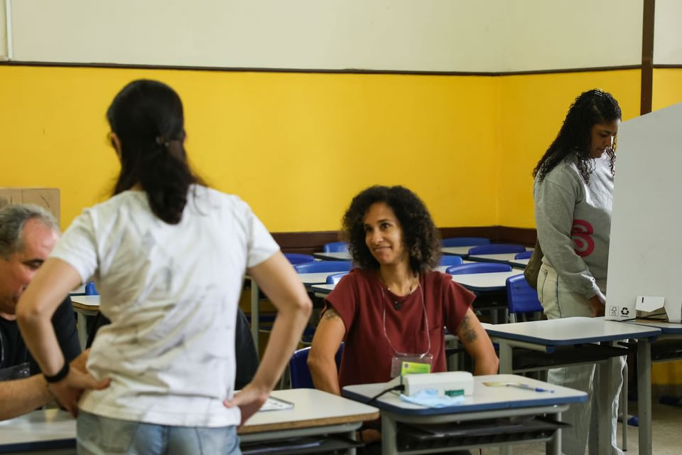 Primeiro governador, depois presidente: saiba qual a ordem de votação