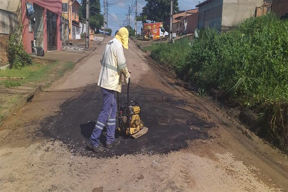 Suop realiza operação tapa-buracos no fim de semana