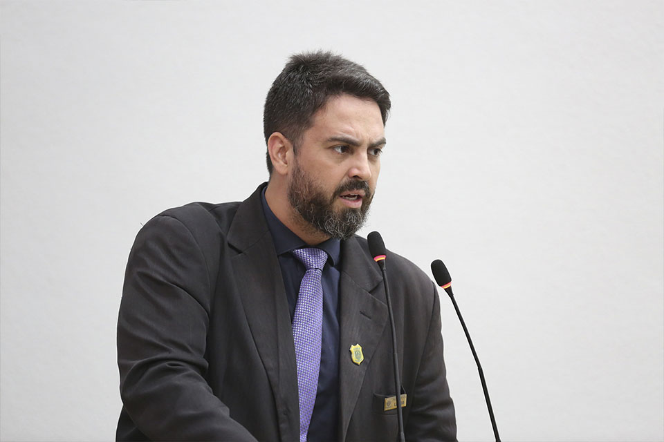 Léo Moraes requer voto de pesar aos familiares do Professor Cardoso  