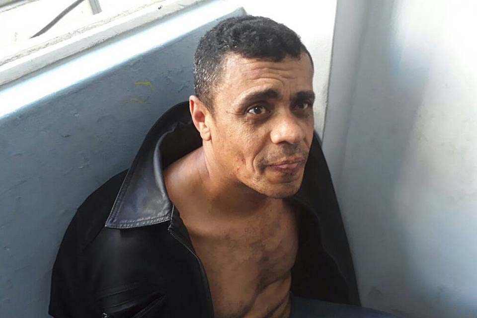 Juiz autoriza laudo de sanidade mental para agressor de Bolsonaro