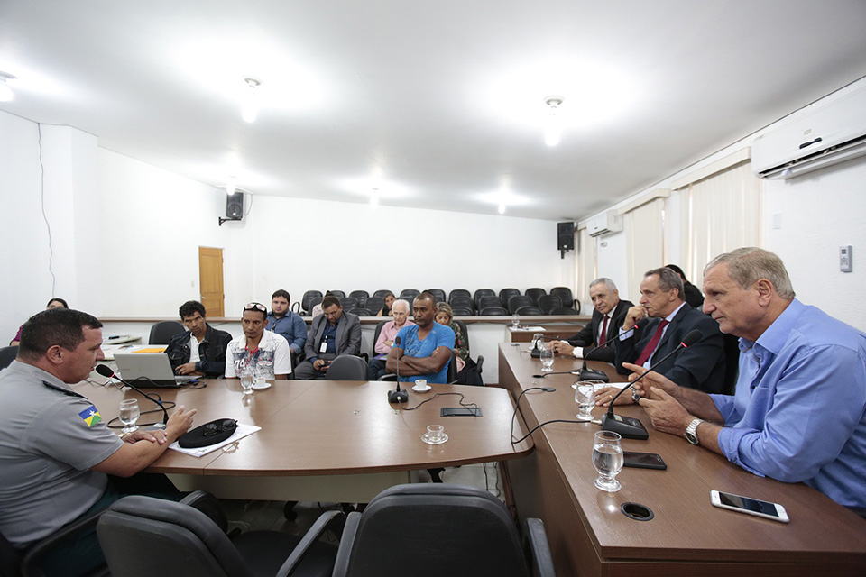 Comissão de Agropecuária e Política Rural debate crise no Assentamento Dois Amigos