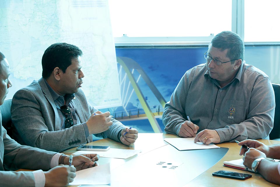 Deputado Jair Montes apresenta demandas de Porto Velho ao diretor geral do DER