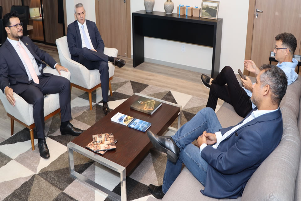 Presidente da Alero reforça laços institucionais em encontro no MPRO
