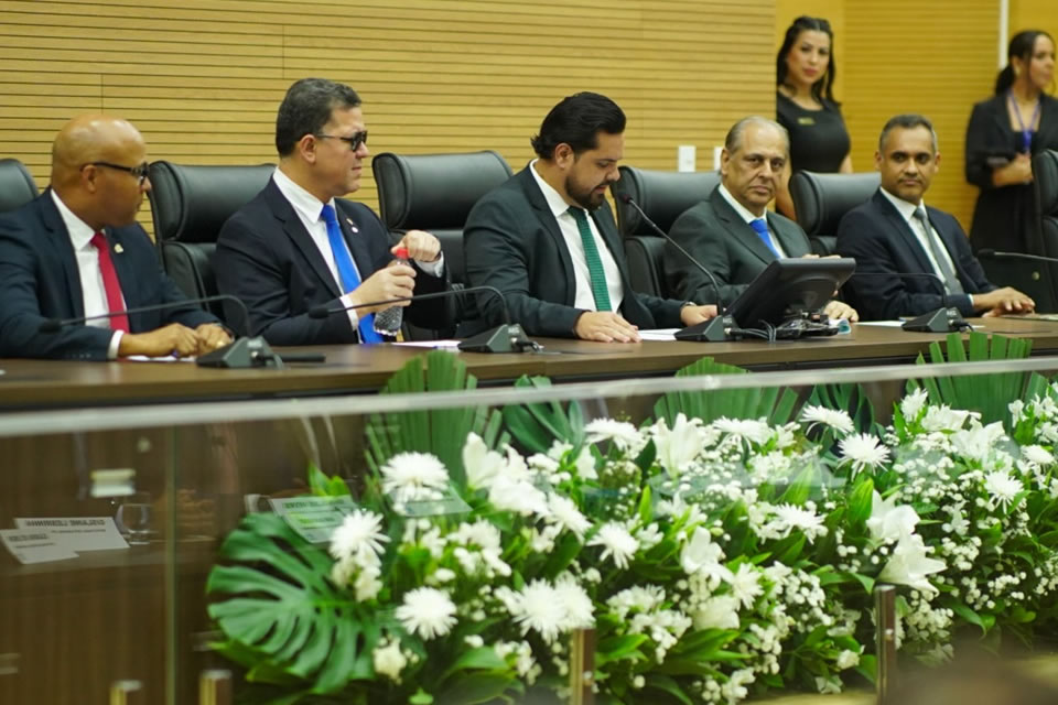 Posse da nova Mesa Diretora da Assembleia Legislativa de RO foi prestigiada por todos os poderes do Estado