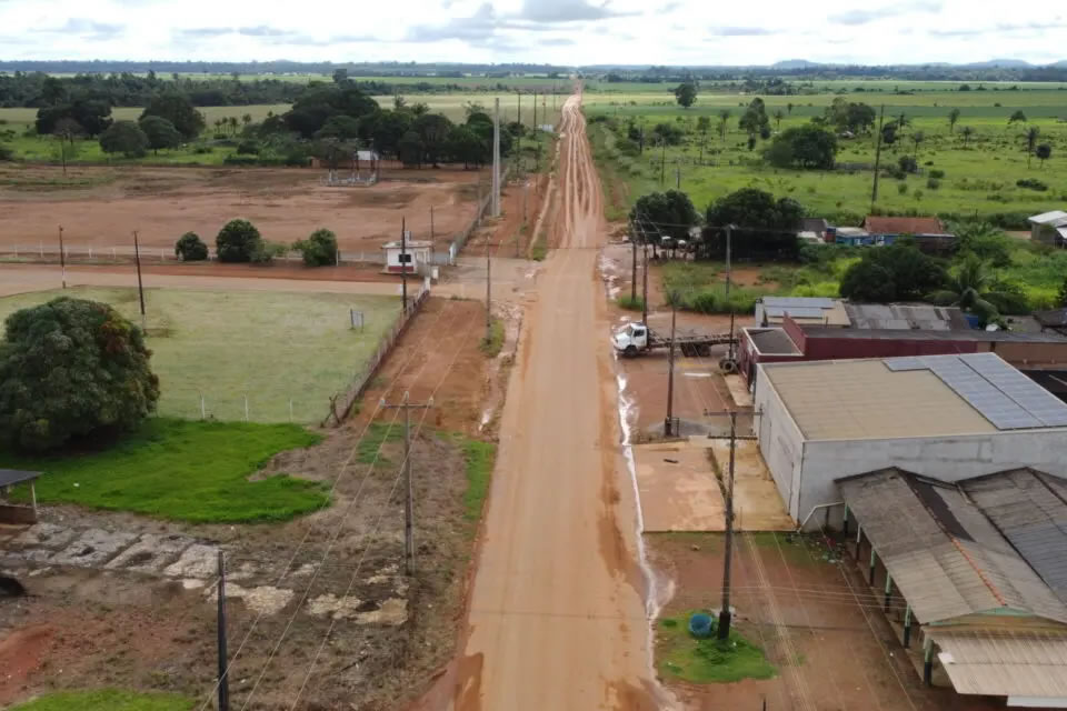Governo de RO garante melhores condições de tráfego até o distrito de Bom Futuro
