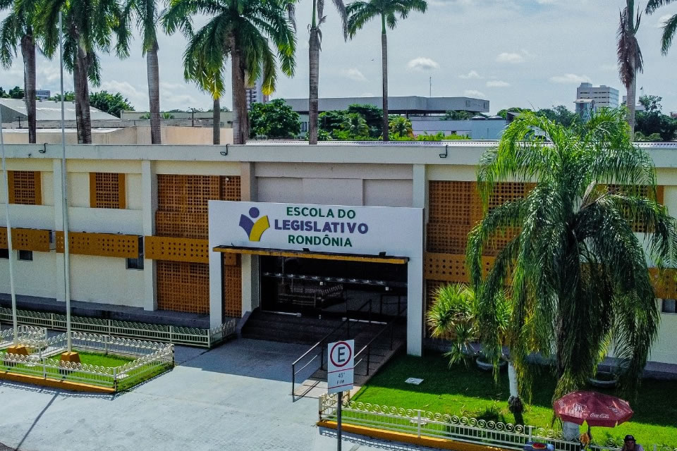 Nova gestão planeja modernização e aproximação da Escola do Legislativo com estudantes