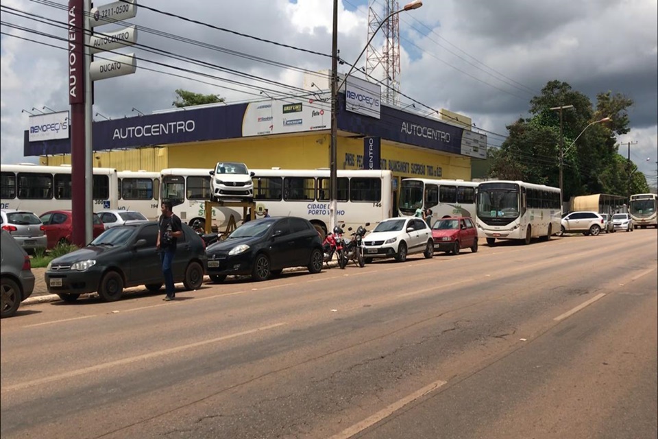 Prefeitura aciona a Justiça e diz que paralisação do transporte coletivo é ilegal