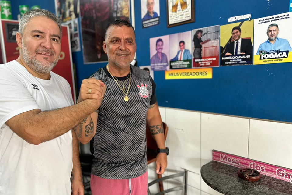 Vereador Everaldo Fogaça recebe homenagem na galeria de vereadores amigos do Bar do Pernambuco