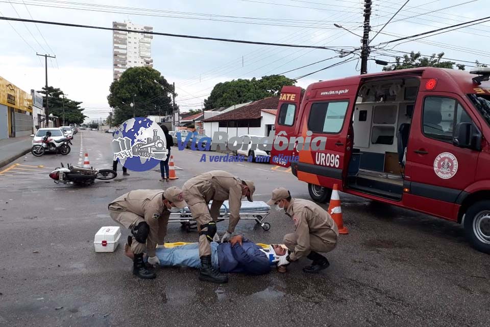 Motoqueiro fica lesionado após ser atingido por carro que avançou preferencial