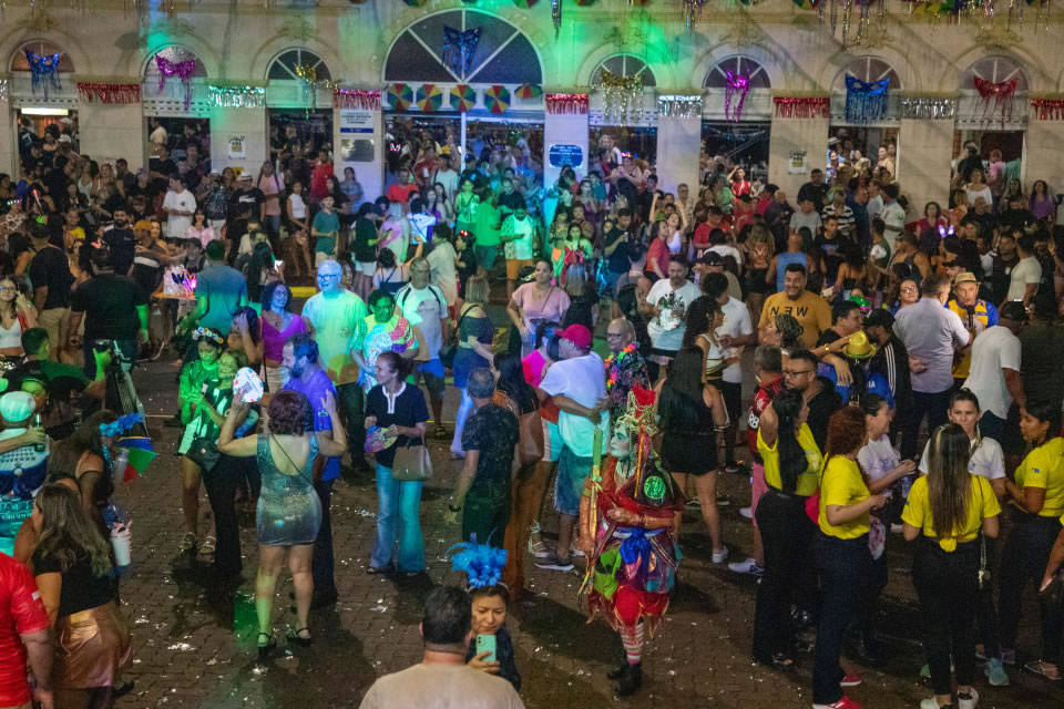 Baile Municipal e Curumim Folia abrem oficialmente o período momesco em Porto Velho