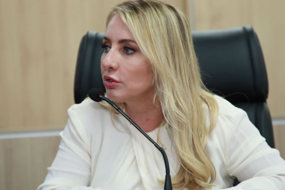 Ieda Chaves confirma R$ 200 mil à saúde e infraestrutura de Alto Alegre dos Parecis
