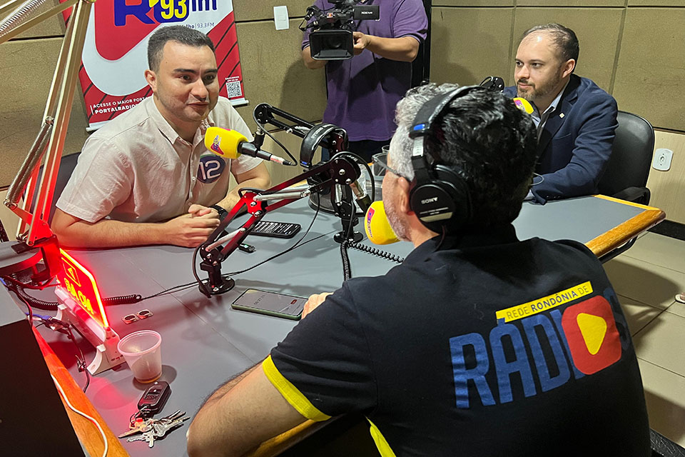 Célio Lopes se atrasa por motivos familiares e chega ao fim do tempo destinado a entrevista com Cremero e Rádio Rondônia FM 93,3