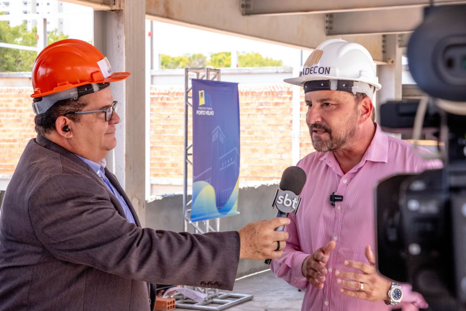 Prefeito realiza visita técnica para acompanhar construção da nova rodoviária