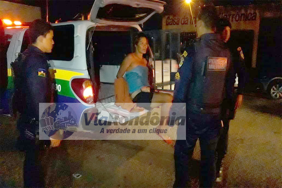 Vingança: Mulher que foi esfaqueada se vinga do marido e dá duas facadas nas costas dele