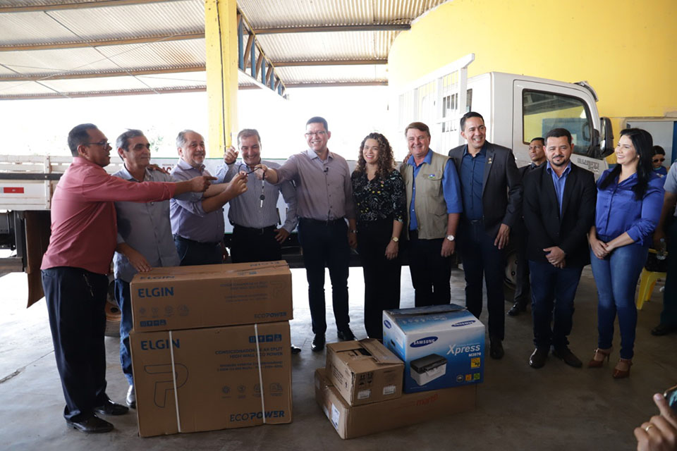 Parceria da Prefeitura com Estado garante renda a pequenos produtores