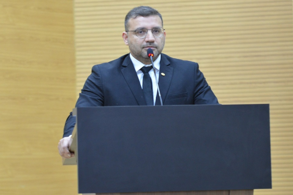 Deputado Ribeiro do Sinpol reforça compromisso do governador com as forças de segurança