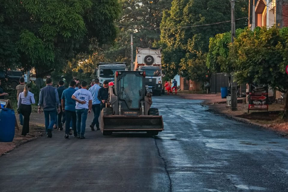 Alan Queiroz destina recursos para realização de pavimentação asfáltica em ruas do município de Cacoal