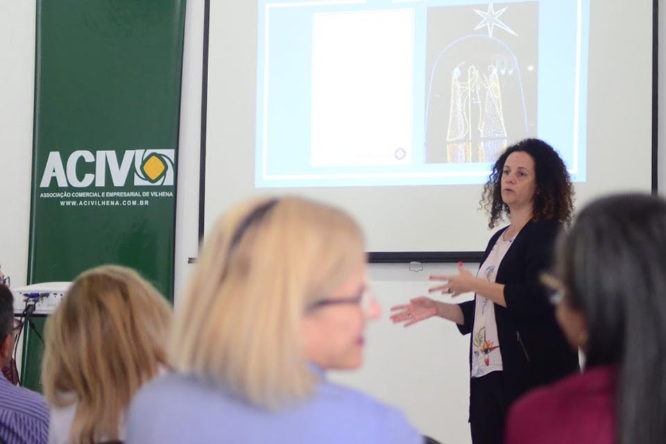 Fundação Cultural divulga parcerias em projeto de iluminação imponente para o Natal em Vilhena