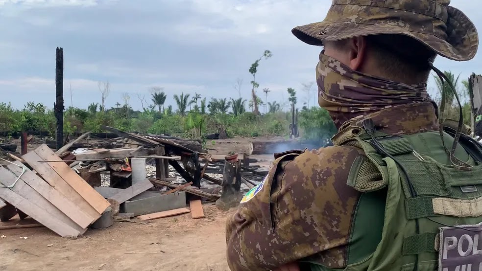 Desocupação do Parque Guajará-Mirim completa uma semana com 8 prisões e 100 acampamentos destruídos