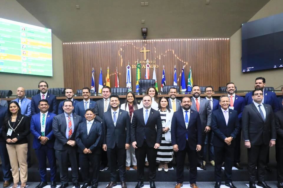 Assembleia Legislativa do Amazonas recebe reunião do Parlamento Amazônico