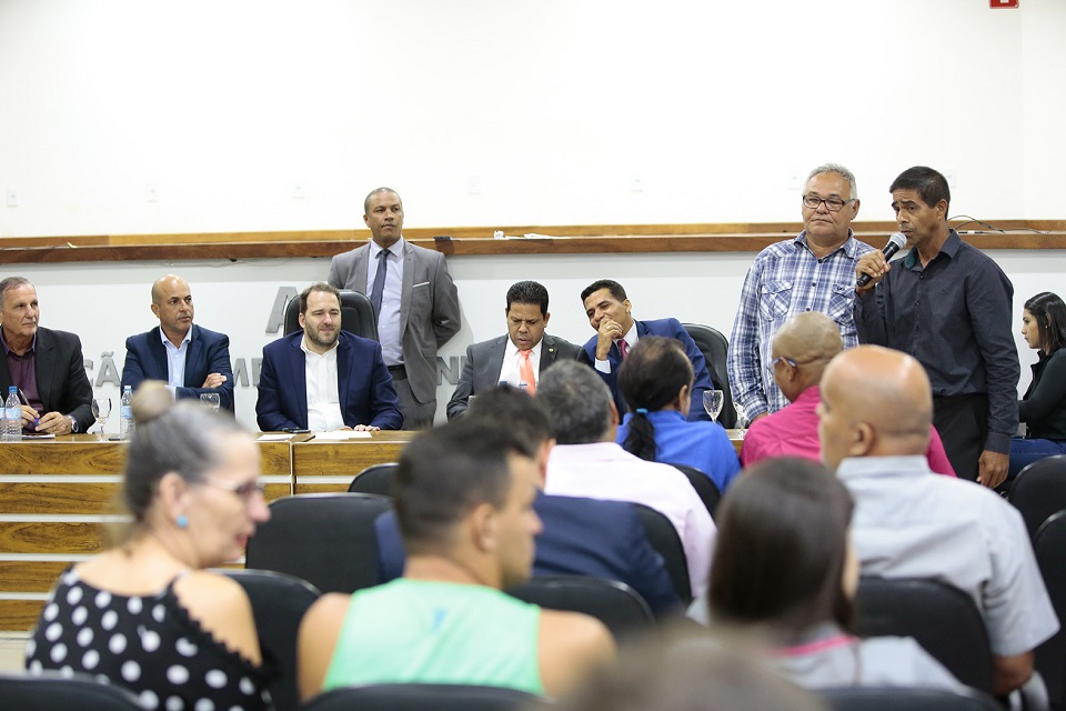 Em Ariquemes, mais relatos de abusos e de cobranças indevidas são levados à CPI da Energisa