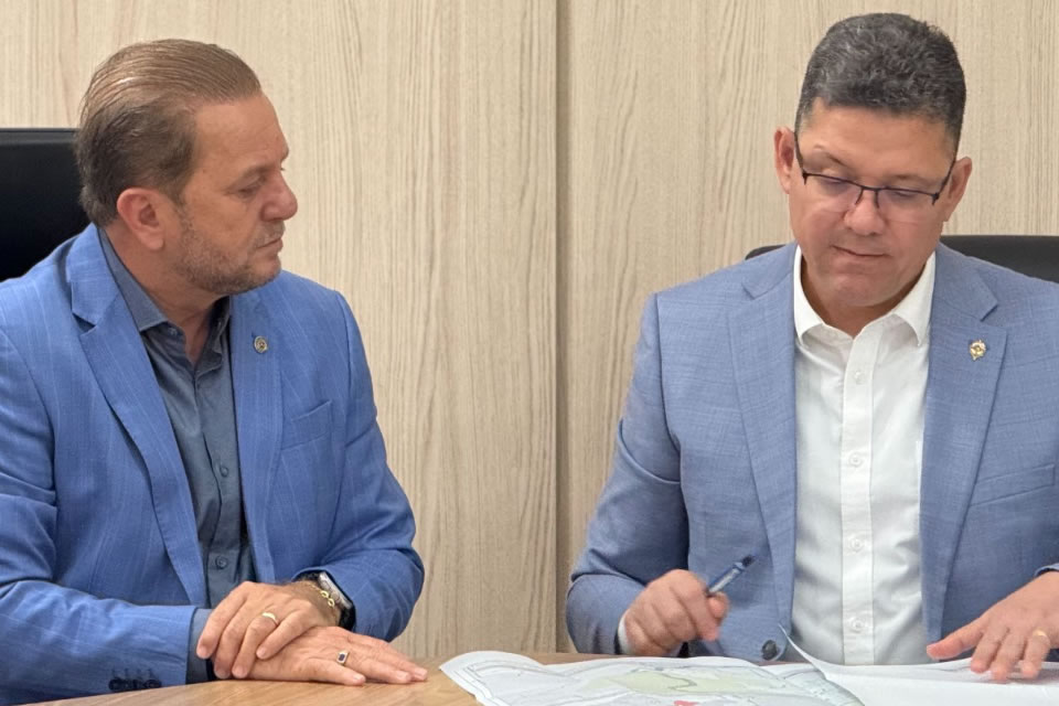 Deputado Cirone Deiró confirma pacote de investimento de R$ 15 milhões para reformas e melhorias em escolas de Cacoal
