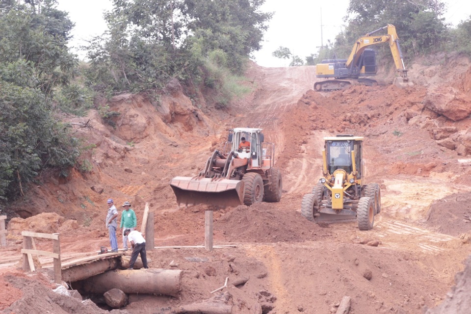  Prefeitura de Vilhena constrói nova ponte na Linha 135 e libera acesso a setor chacareiro