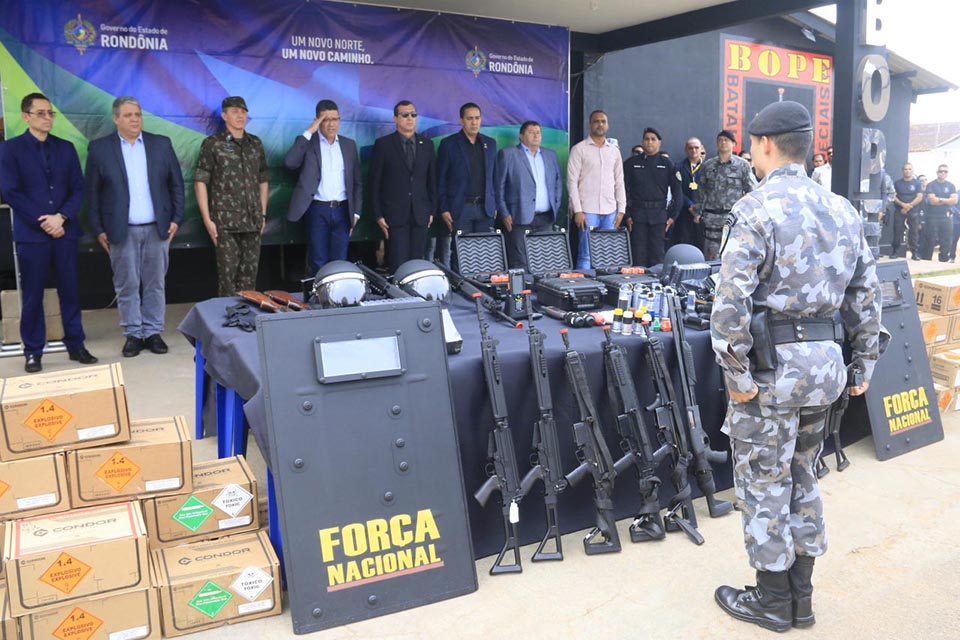 Governo entrega equipamentos policiais para reforçar ações do Bope e Unidades da Polícia Militar