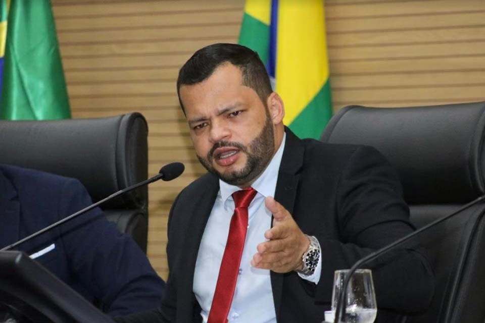 Edevaldo Neves propõe Programa Crédito Kit Popular para pessoas de baixa renda
