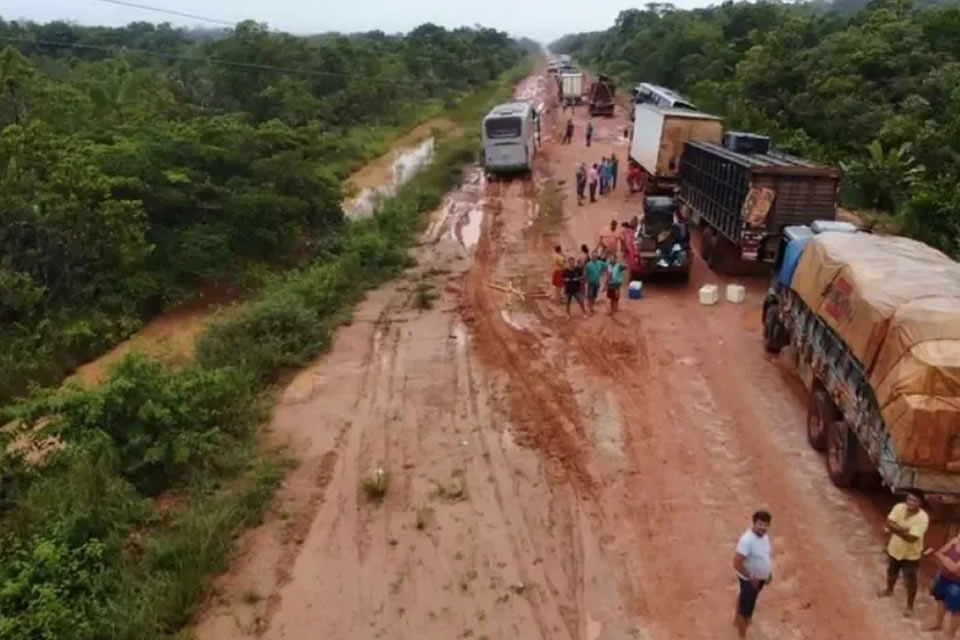 A Câmara dos Deputados aprovou PL 4994/23 que permite o uso de recursos do Fundo Amazônia para reasfaltá-la