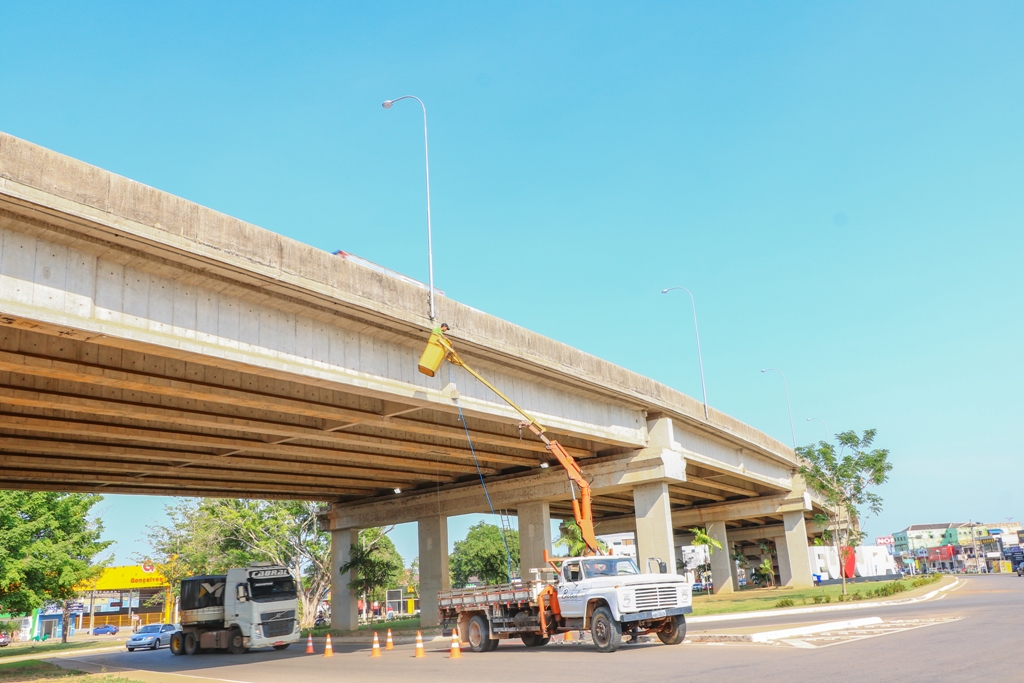  Iluminação do viaduto em Ji-Paraná será ligada em novembro