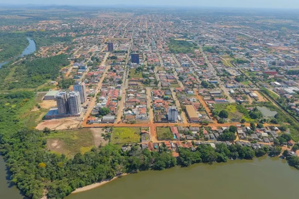 Deputada Dra. Taíssa parabeniza Ji-Paraná pelo seu aniversário de 46 anos