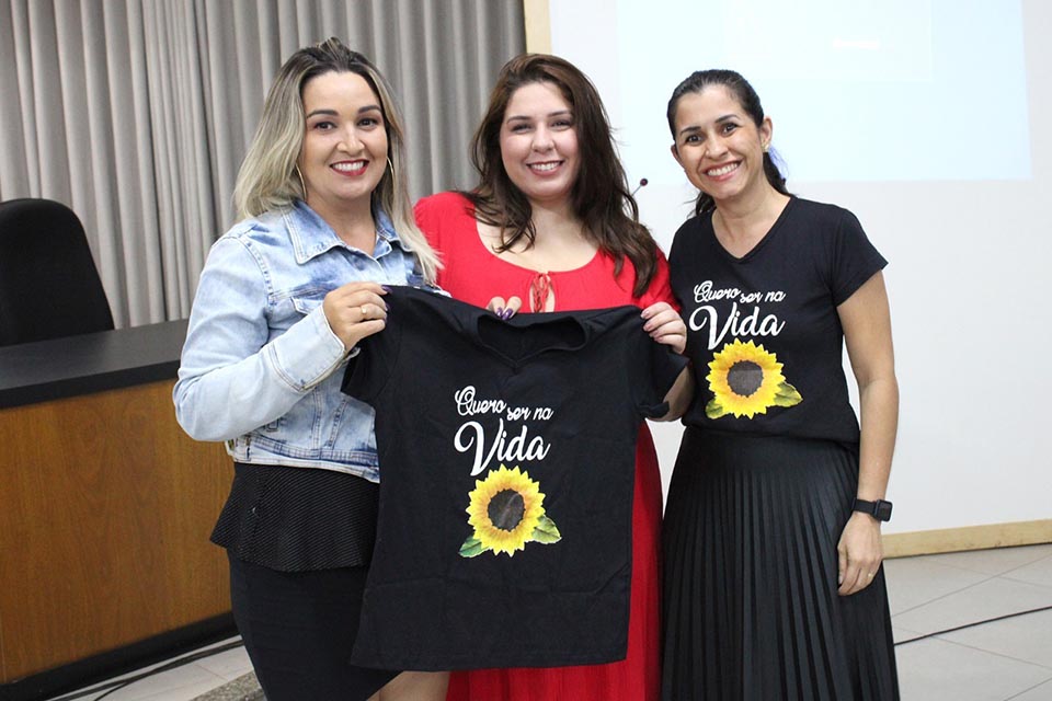 Palestra de cuidados com a saúde mental sensibiliza público na Prefeitura de Vilhena