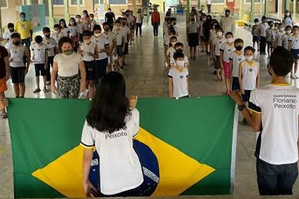 Projeto de Affonso Cândido estabelece movimento cívico nas escolas rondonienses