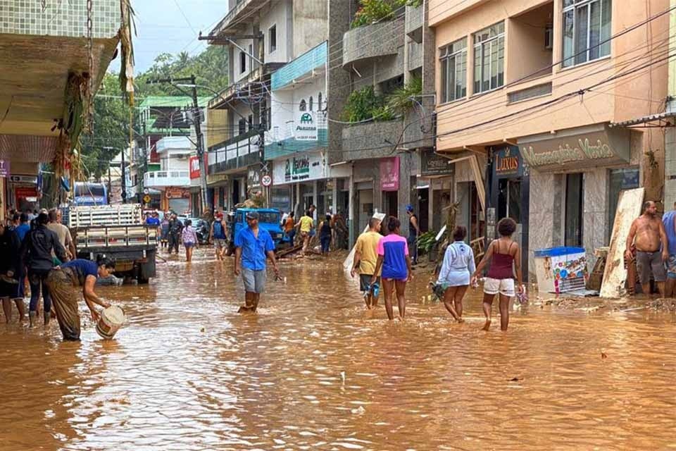 Marinha alerta para ciclone no país; estados estão em alerta