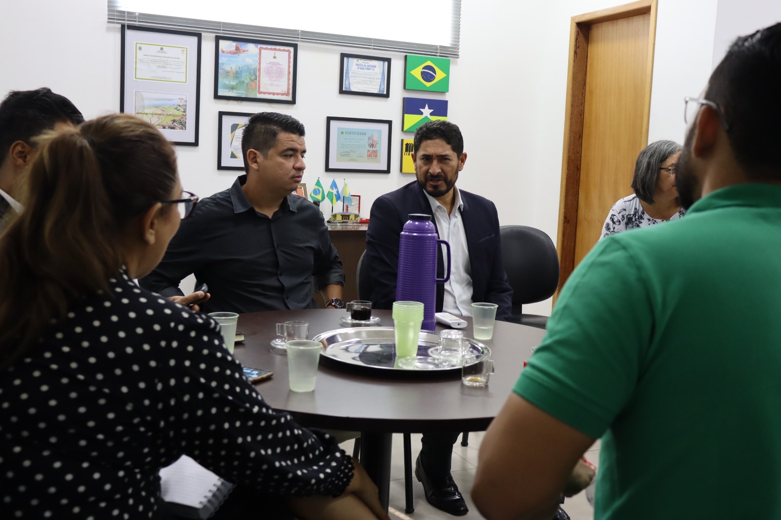 Presidente da Câmara participa de reunião sobre Regularização Fundiária: Escrituras de Bairros Serão Entregues em Porto Velho e distritos