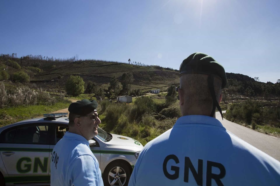 Detidas sete pessoas em Santarém e Leiria por tráfico de droga e armas