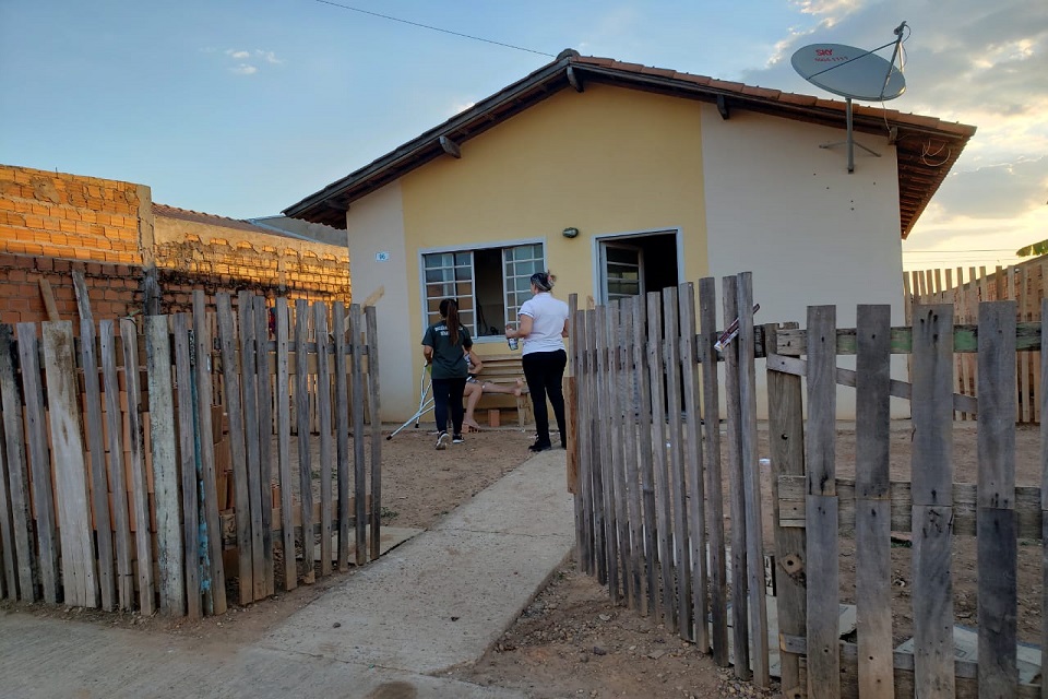 Fiscalização intensifica visita nos bairros para combater queimadas, em Ji- Paraná