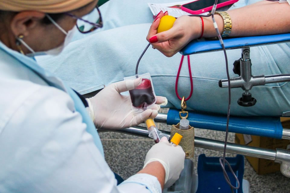 Campanha itinerante intensifica coleta de sangue nos municípios de Cerejeiras e Jaru, neste final de semana