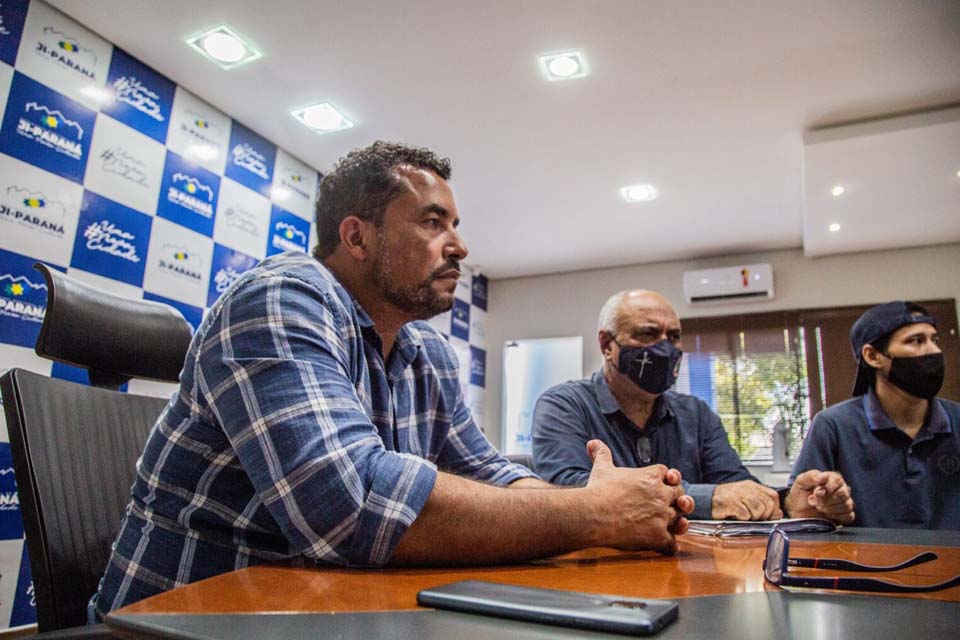Cidadão denuncia prefeito de Ji-Paraná por nomear influenciadora digital com salário de R$ 4 mil; Tribunal de Contas aciona Ministério Público do Estado