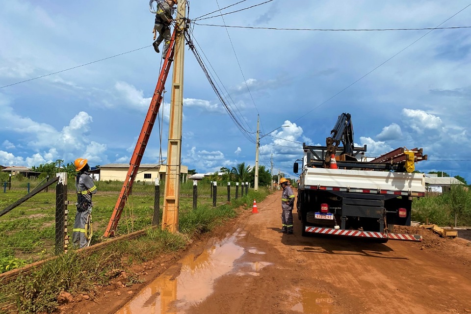 Solicitação do deputado Alan Queiroz leva energia elétrica ao assentamento Margarida Alves 2, em Nova União