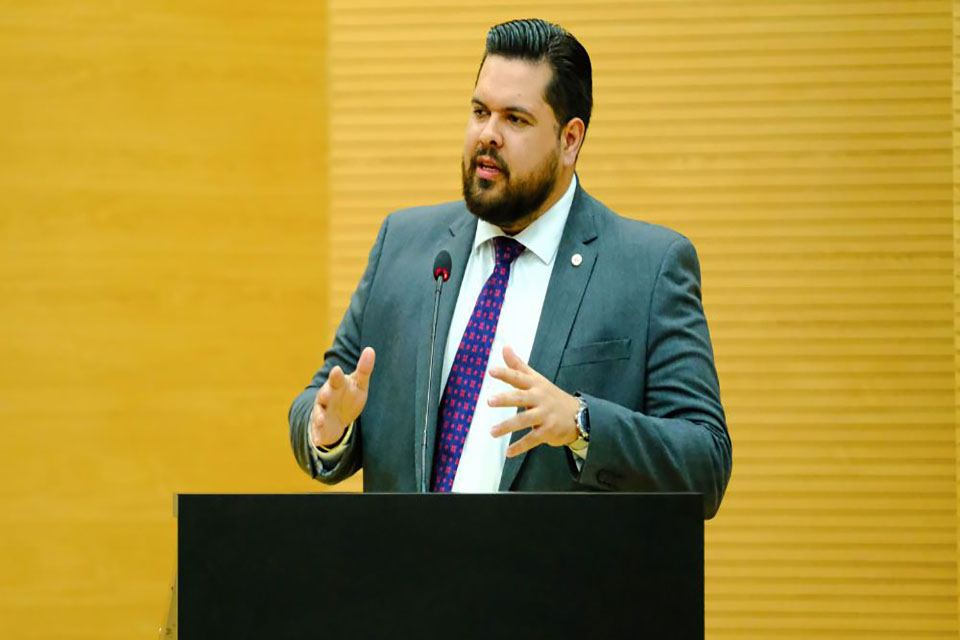 Deputado Jean Oliveira defende extinção das Horas Complementares para Policiais Penais